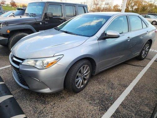 2016 Toyota Camry XLE