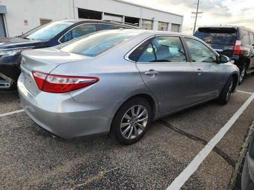 2016 Toyota Camry XLE