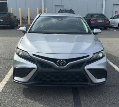 Celestial Silver Metallic 2023 Toyota Camry SE