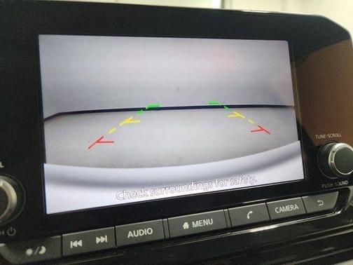 2023 Nissan Pathfinder SV