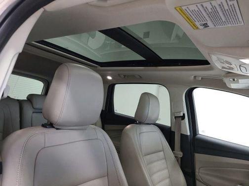 White Gold Metallic 2018 Ford Escape Titanium