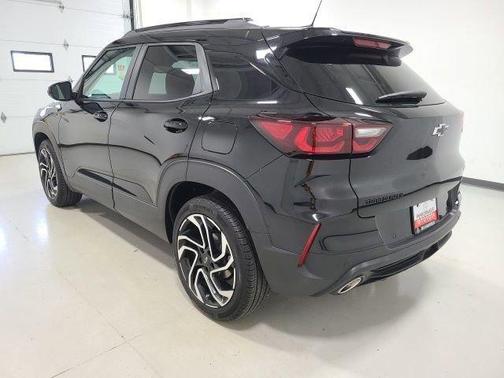 Mosaic Black Metallic 2026 Chevrolet Trailblazer RS