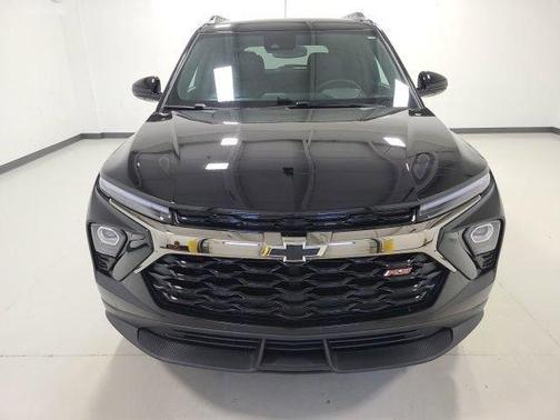Mosaic Black Metallic 2026 Chevrolet Trailblazer RS