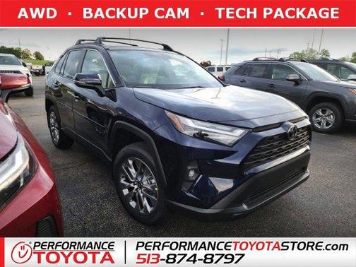 2025 Toyota RAV4 XLE Premium
