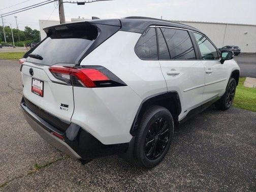 2025 Toyota RAV4 Hybrid XSE
