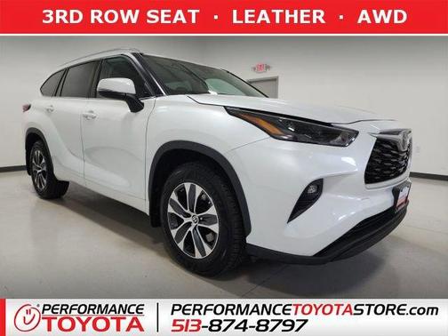 Wind Chill Pearl 2022 Toyota Highlander XLE