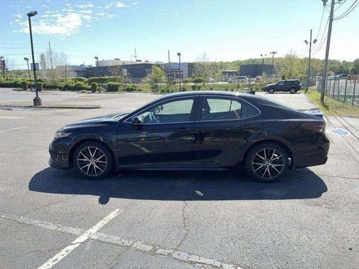 Midnight Black Metallic 2024 Toyota Camry SE