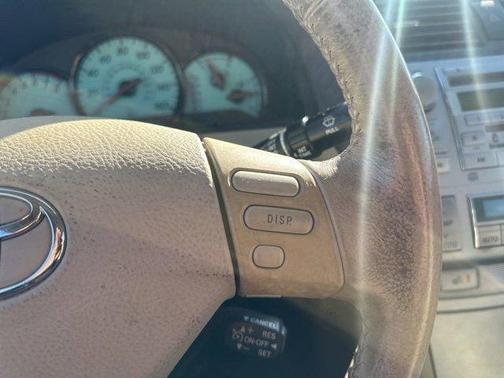 2004 Toyota Camry Solara SLE