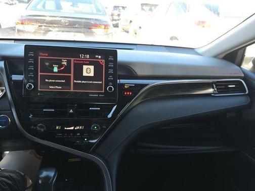 2023 Toyota Camry Hybrid XLE