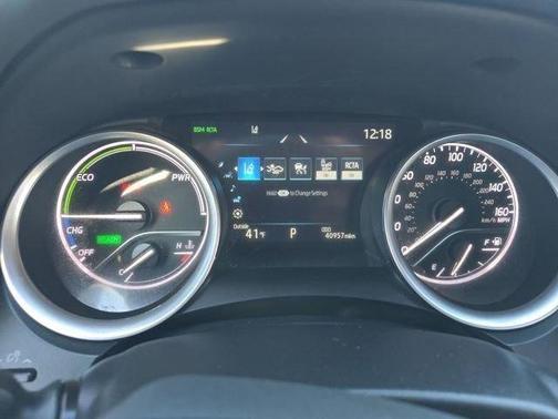 2023 Toyota Camry Hybrid XLE