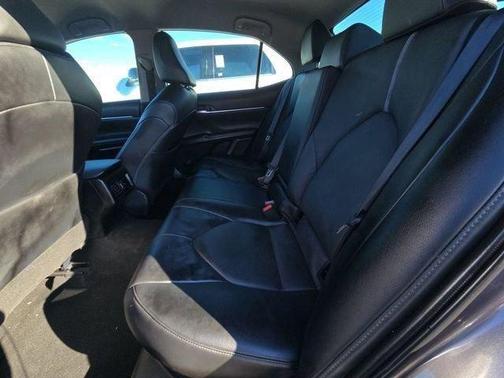 2023 Toyota Camry Hybrid XLE