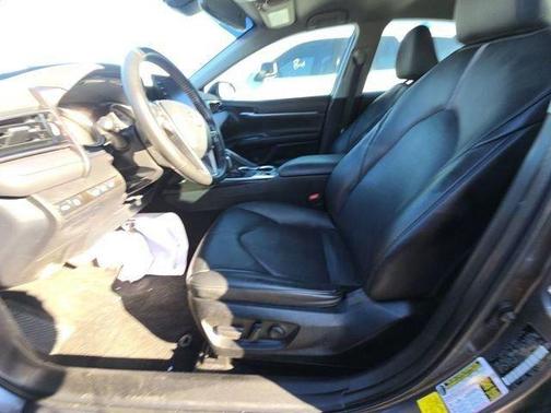 2023 Toyota Camry Hybrid XLE