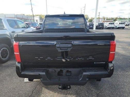 2025 Toyota Tacoma Hybrid TRD Off Road