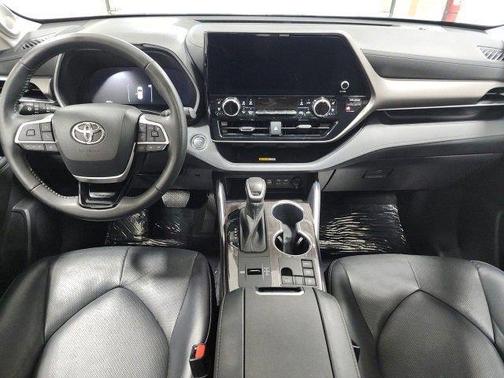 2023 Toyota Highlander Hybrid Limited