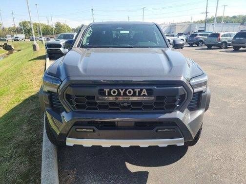 2025 Toyota Tacoma Hybrid Trailhunter
