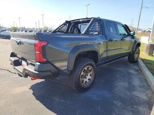 2025 Toyota Tacoma Hybrid Trailhunter