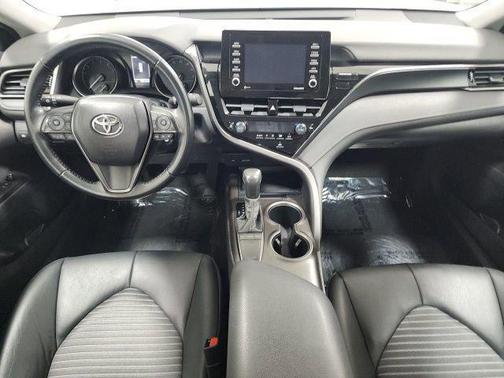 Ice 2024 Toyota Camry SE