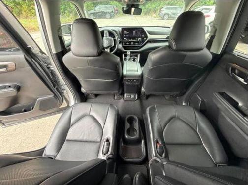 Celestial Silver Metallic 2023 Toyota Highlander Limited