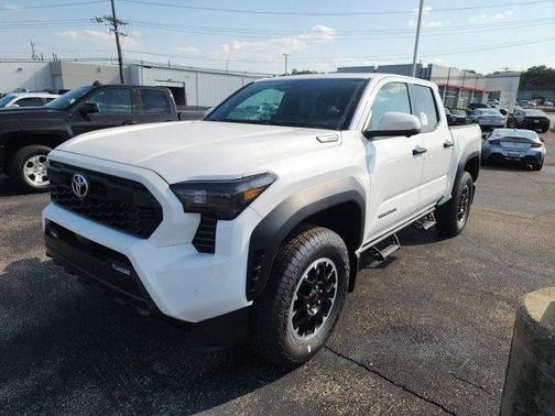2025 Toyota Tacoma Hybrid TRD Off Road