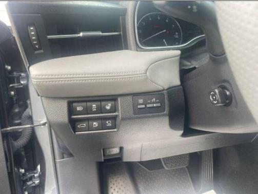 2019 Toyota Avalon XLE