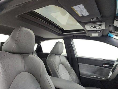 2019 Toyota Avalon XLE