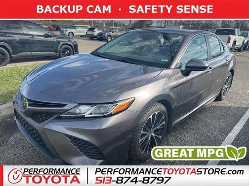2020 Toyota Camry SE