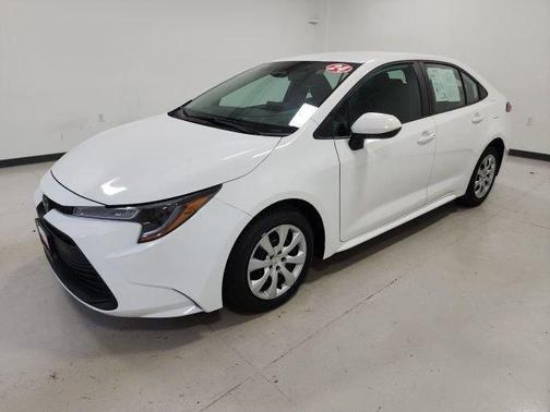 Ice 2024 Toyota Corolla LE