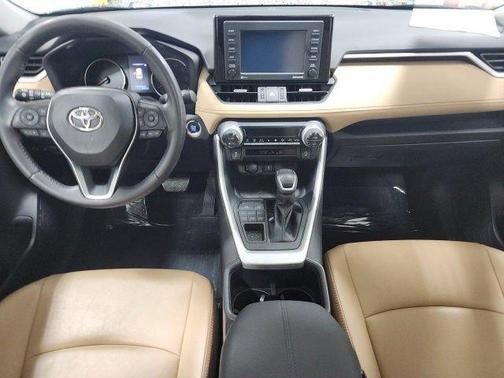 2022 Toyota RAV4 XLE Premium