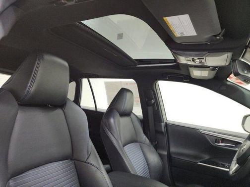 2022 Toyota RAV4 Hybrid XSE