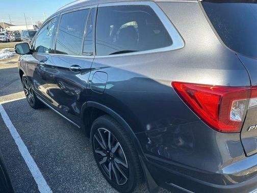 2022 Honda Pilot Touring 7-Passenger