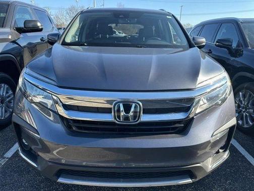 2022 Honda Pilot Touring 7-Passenger