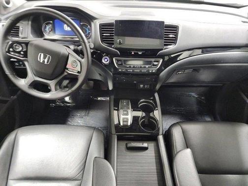 2022 Honda Pilot Touring 7-Passenger