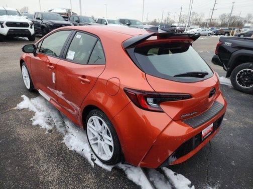 2026 Toyota Corolla Hatchback SE