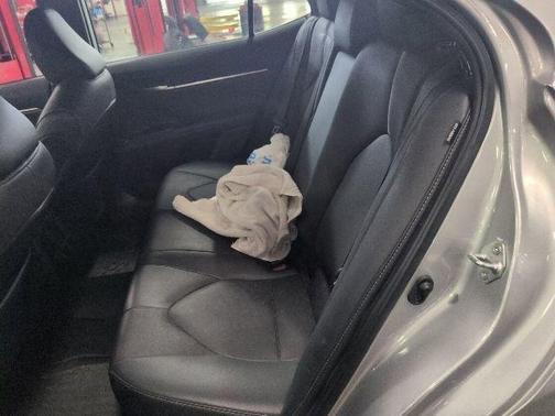 Celestial Silver / Midnight Black Metallic 2021 Toyota Camry XSE