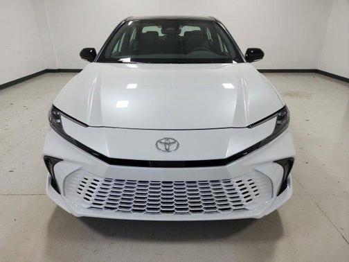 Wind Chill Pearl 2026 Toyota Camry XSE