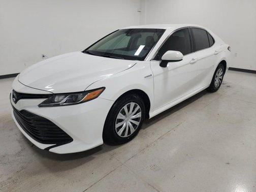 2018 Toyota Camry Hybrid LE