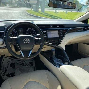 2018 Toyota Camry Hybrid LE
