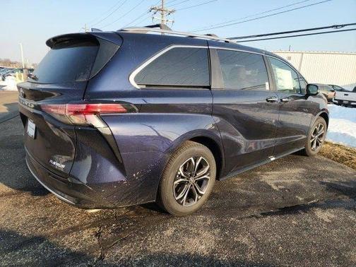 2026 Toyota Sienna 