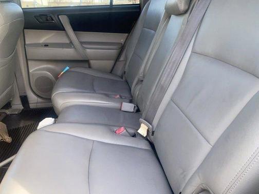 2008 Toyota Highlander Sport