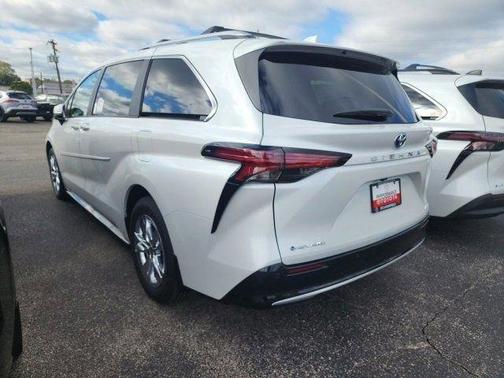 2025 Toyota Sienna Limited