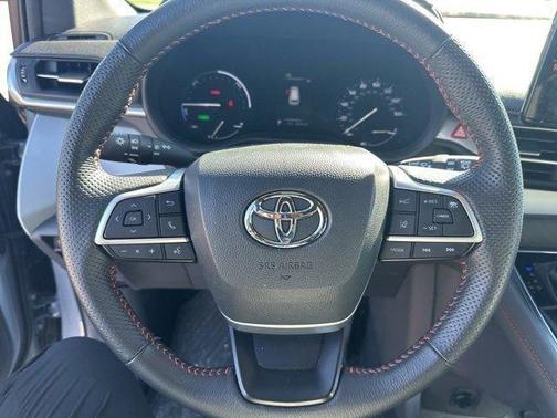 2024 Toyota Sienna XSE 7 Passenger