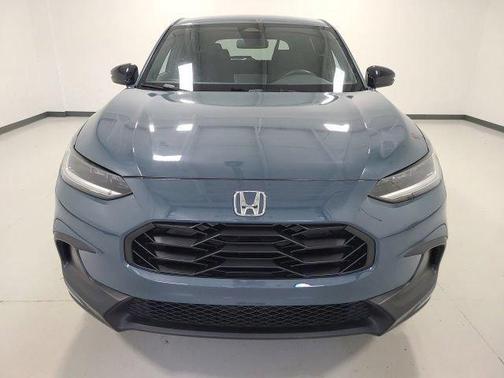 Pearl 2023 Honda HR-V Sport