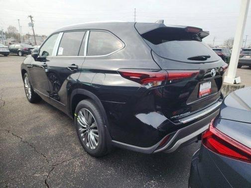 2026 Toyota Highlander 