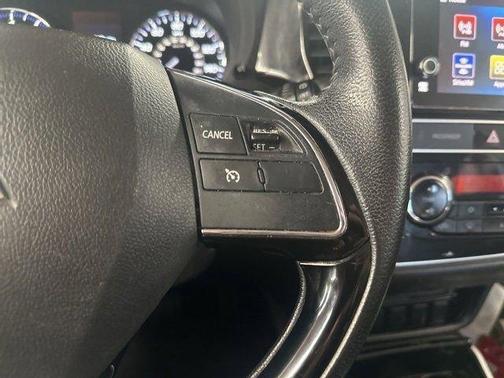 2019 Mitsubishi Outlander SE