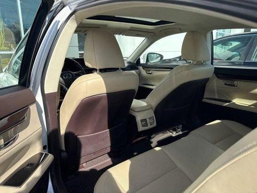 2017 Lexus ES 350 Base