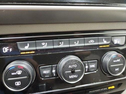 2022 Volkswagen Atlas 3.6L SE w/Technology