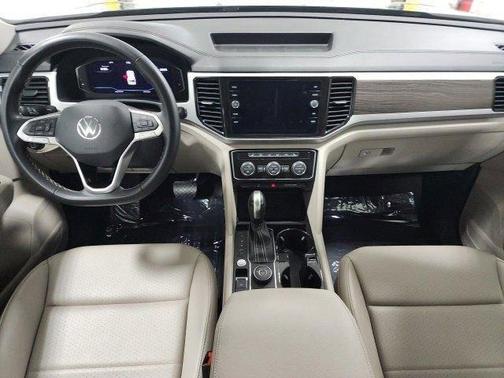 2022 Volkswagen Atlas 3.6L SE w/Technology