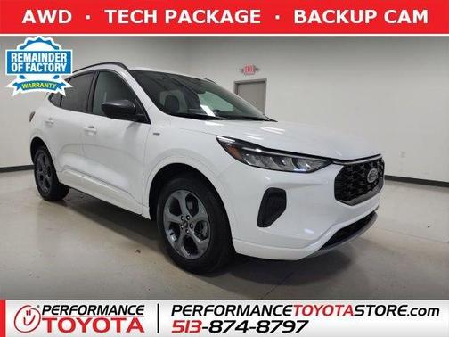 Oxford White 2023 Ford Escape ST-Line
