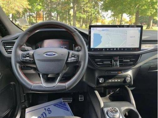 Oxford White 2023 Ford Escape ST-Line