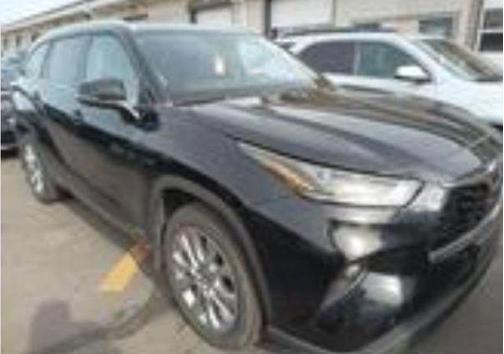 Midnight Black Metallic 2023 Toyota Highlander Hybrid Limited